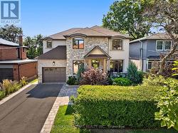 30 ST QUENTIN AVENUE Toronto, ON M1M 2M8