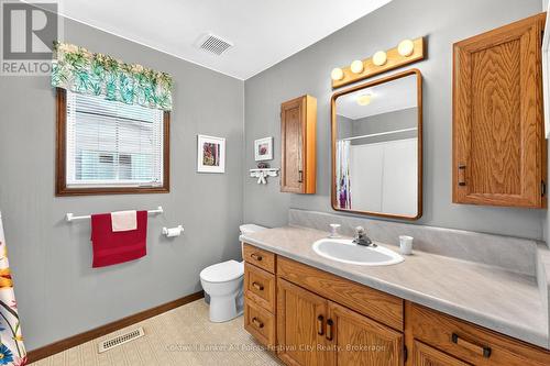 390 Eldon Street S, Goderich (Goderich (Town)), ON - Indoor Photo Showing Bathroom