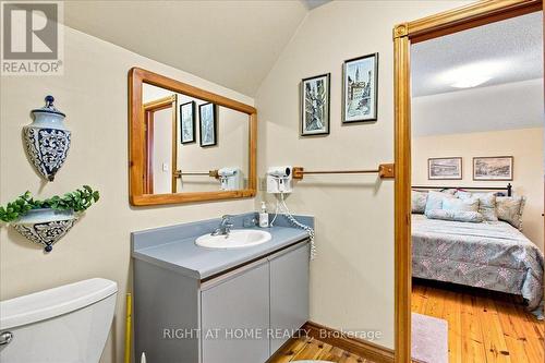 12 James Street, Tiny, ON - Indoor Photo Showing Bathroom