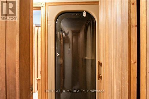 12 James Street, Tiny, ON - Indoor Photo Showing Other Room