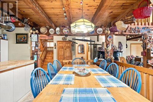 12 James Street, Tiny, ON - Indoor Photo Showing Dining Room