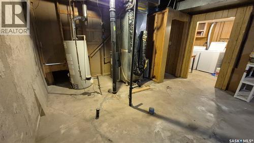 1715 Fleet Street, Regina, SK - Indoor Photo Showing Basement