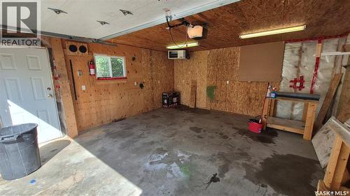 1715 Fleet Street, Regina, SK - Indoor