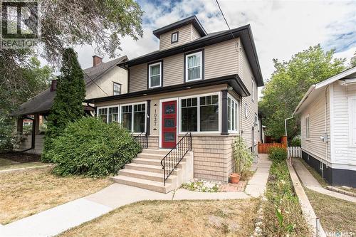 1037 Chestnut Avenue, Moose Jaw, SK - Outdoor With Deck Patio Veranda