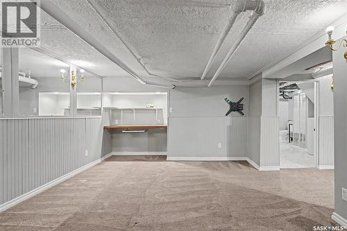 1037 Chestnut Avenue, Moose Jaw, SK - Indoor