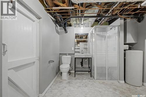 1037 Chestnut Avenue, Moose Jaw, SK - Indoor