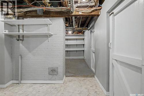 1037 Chestnut Avenue, Moose Jaw, SK - Indoor
