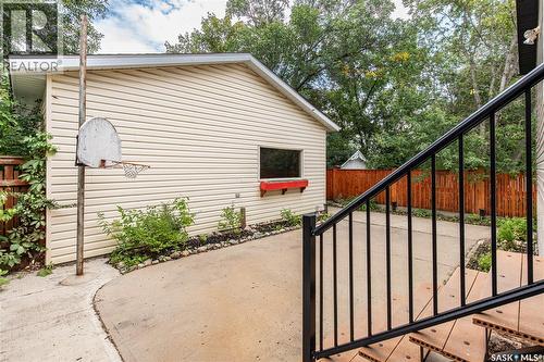 1037 Chestnut Avenue, Moose Jaw, SK - Outdoor With Exterior