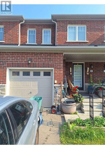 8 LONGBOAT RUN , Brantford, Ontario N3T 0P3 2
