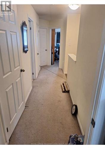 8 LONGBOAT RUN , Brantford, Ontario N3T 0P3 5