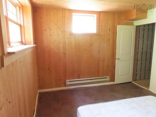 5875 West Bay Road, Roberta, NS - Indoor Photo Showing Other Room