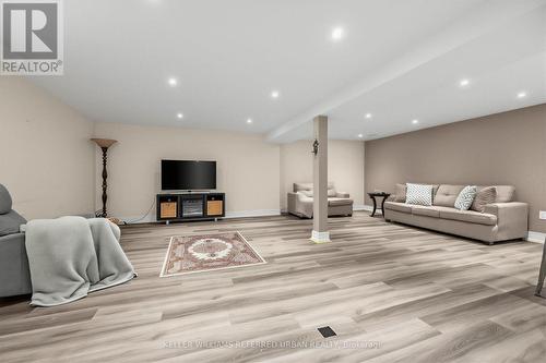 7 Chipstead Road, Toronto, ON - Indoor