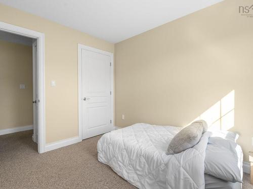 31 Sagewood Lane, Halifax, NS - Indoor Photo Showing Bedroom