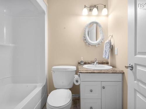 31 Sagewood Lane, Halifax, NS - Indoor Photo Showing Bathroom