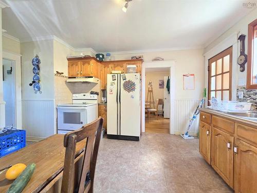 35 Maple Street, Springhill, NS 