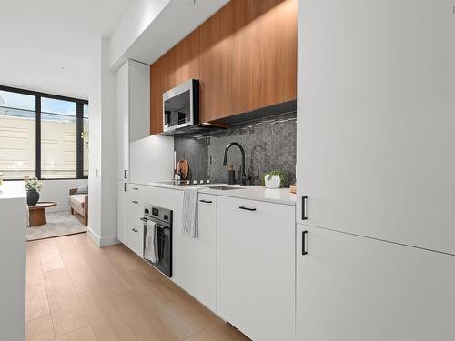 208 5511 Bilby St Street, Halifax, NS - Indoor Photo Showing Kitchen
