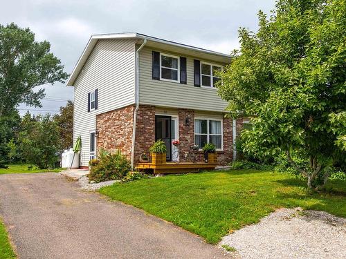 50 Andrews Court  Charlottetown, PE C1C 1B1