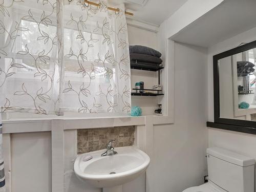 50 Andrews Court, Charlottetown, PE - Indoor Photo Showing Bathroom