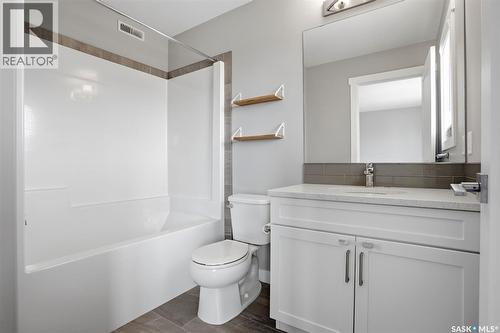 1760 Mustard Street, Regina, SK - Indoor Photo Showing Bathroom