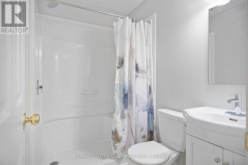 52 Donker Drive, St. Thomas, ON - Indoor Photo Showing Bathroom