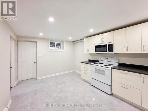 LOWER - 708 CARNEGIE AVENUE , Oshawa, Ontario L1G 4R6 5