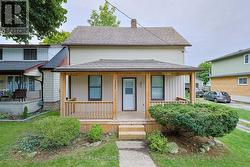 221 BRIGHT STREET Sarnia, ON N7T 4E9