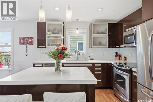411 Hartley Road, Saskatoon, SK - Indoor Photo Showing Kitchen With Upgraded Kitchen