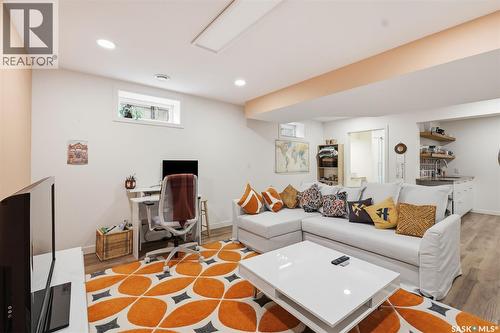 411 Hartley Road, Saskatoon, SK - Indoor