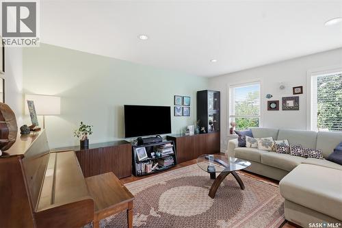 411 Hartley Road, Saskatoon, SK - Indoor Photo Showing Living Room