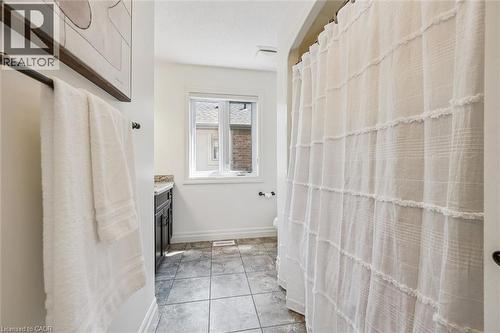 828 Copper Ridge Drive, Waterloo, ON - Indoor