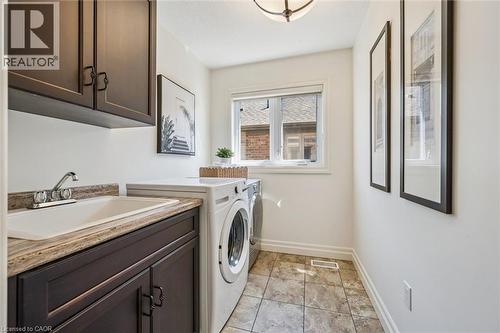 Second floor laundry - 828 Copper Ridge Drive, Waterloo, ON - Indoor Photo Showing Laundry Room