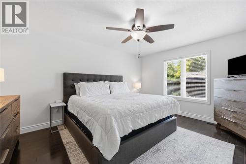 301 Eagle Way, Sarnia, ON - Indoor Photo Showing Bedroom
