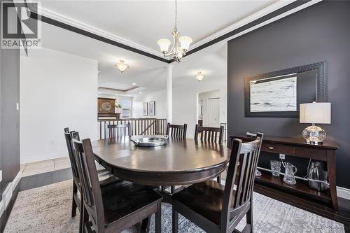 301 Eagle Way, Sarnia, ON - Indoor Photo Showing Dining Room