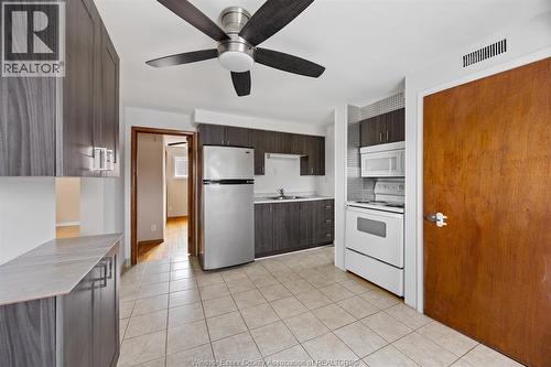 1361 Albert, Windsor, ON - Indoor Photo Showing Kitchen