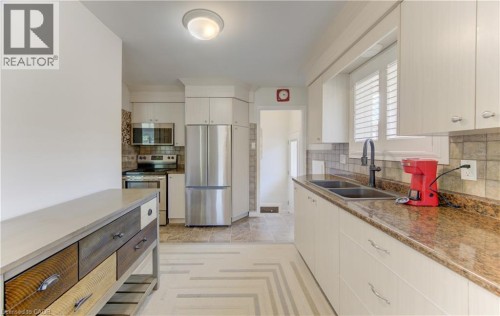 144 Holborn Drive, Kitchener, ON 