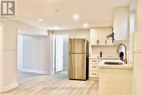 LOWER - 43 BLAKETON ROAD , Toronto, Ontario M9B 4W4 2