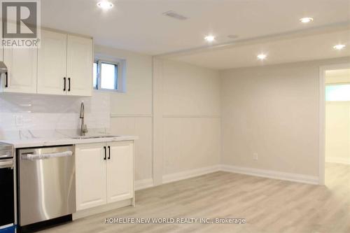 LOWER - 43 BLAKETON ROAD , Toronto, Ontario M9B 4W4 4