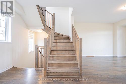 41 Utter Place, Hamilton, ON - Indoor Photo Showing Other Room
