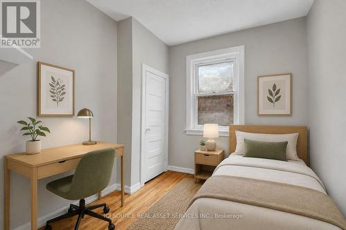 113 Fairmont Avenue, Ottawa, ON - Indoor Photo Showing Bedroom