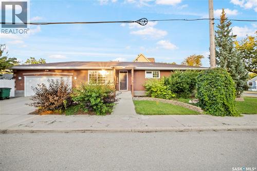 405 4Th Avenue Ne, Moose Jaw, SK - Outdoor