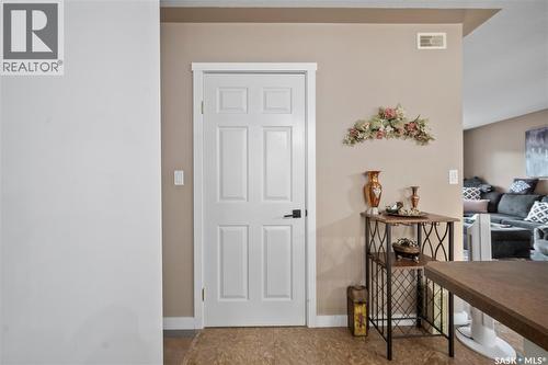 405 4Th Avenue Ne, Moose Jaw, SK - Indoor Photo Showing Other Room