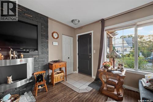 405 4Th Avenue Ne, Moose Jaw, SK - Indoor
