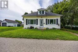 5 FIRST ALLEY  Tillsonburg, ON N4G 5P7