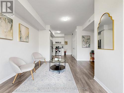 129 - 1081 Danforth Road, Toronto, ON - Indoor Photo Showing Living Room