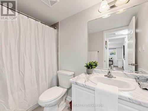 129 - 1081 Danforth Road, Toronto, ON - Indoor Photo Showing Bathroom