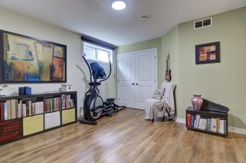 Salle familiale - 8821 Place Rhoda, Brossard, QC - Indoor
