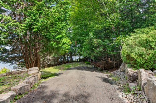 Entrée extérieure - 287 Ch. Isaac-Grégoire S., La Minerve, QC 