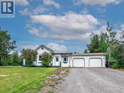 27 12Th Avenue, Whitehorse, YT - Outdoor