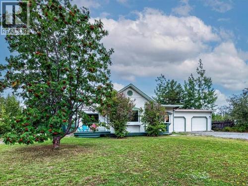 27 12Th Avenue, Whitehorse, YT - Outdoor