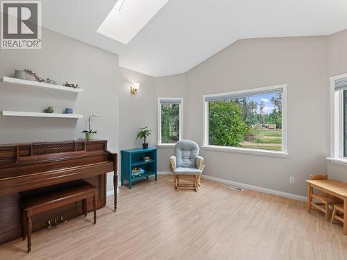 27 12Th Avenue, Whitehorse, YT - Indoor